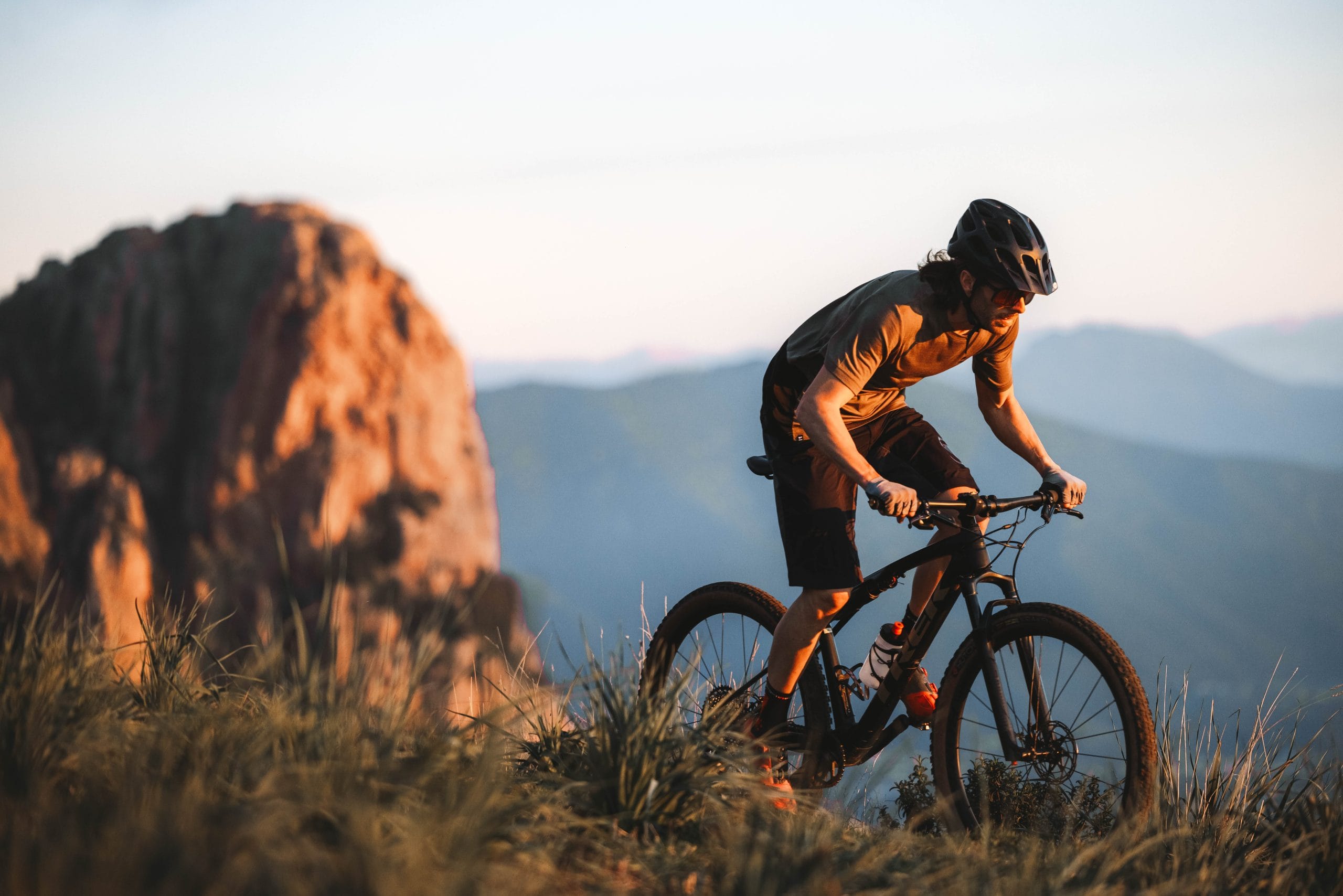 GritX2Pro Mountain Biking 02 HiRes scaled