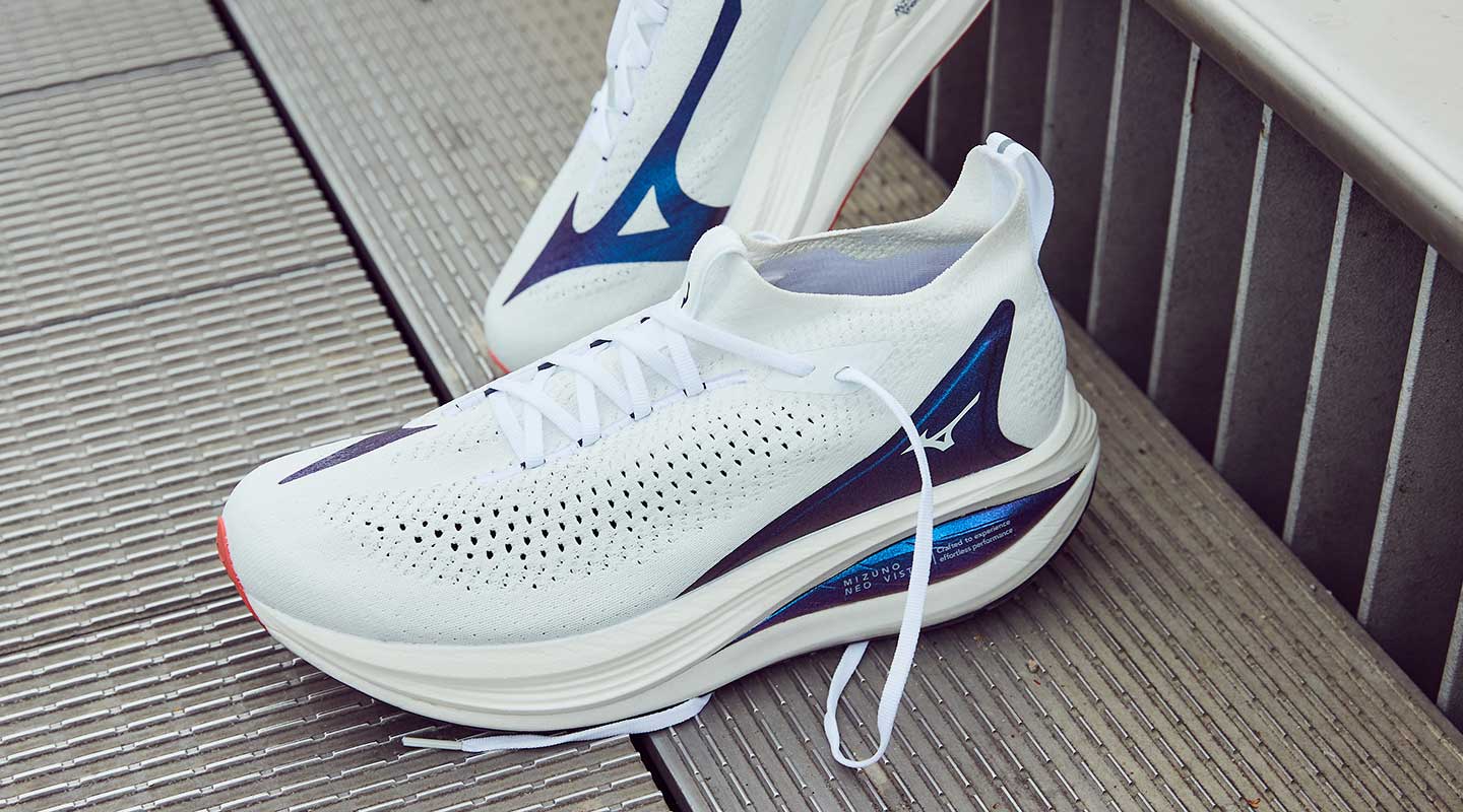 AW25 Running Mizuno Neo Vista POL 2009