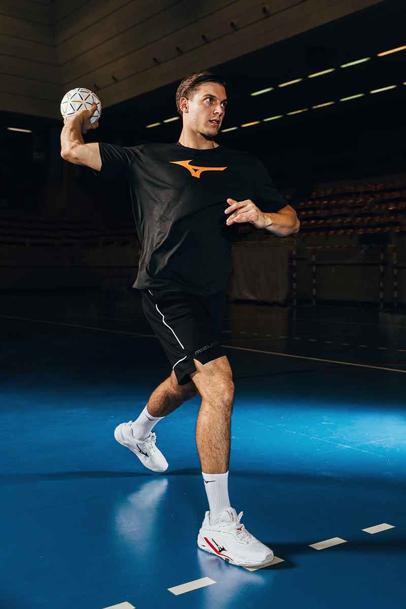 MIZUNO HANDBALL SS26 PURE PERFORMANCE STEALTH NEO 2 005