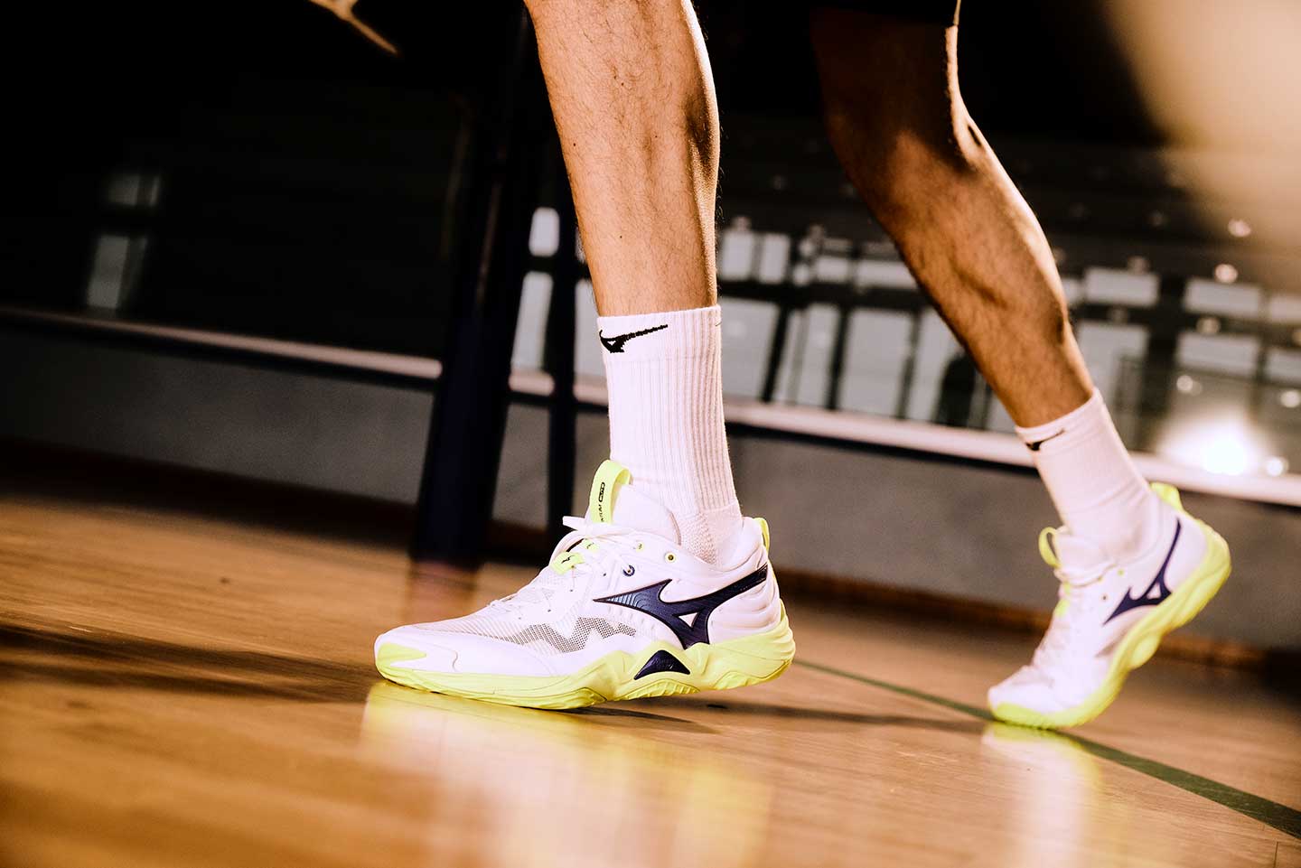 Mizuno AW25 Volleyball Daybreaker MomentumElite M 631